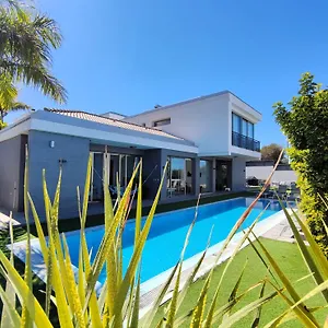 https://villa-la-quinta-villa-boutique.tenerifehoteles.net